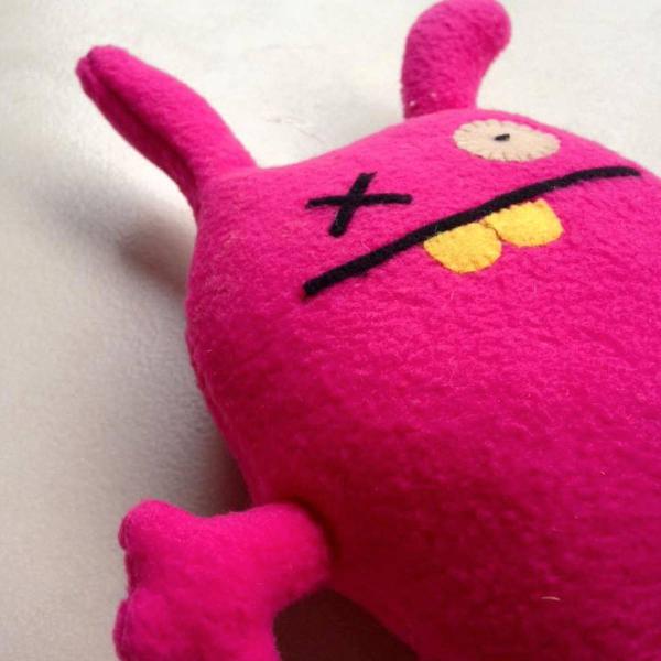 legítimo ugly doll com etiqueta