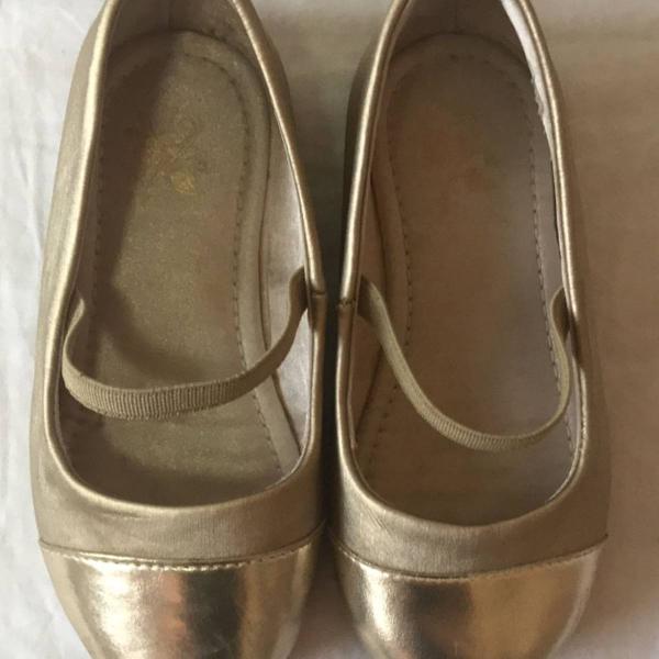 sapato zara encanto dourado
