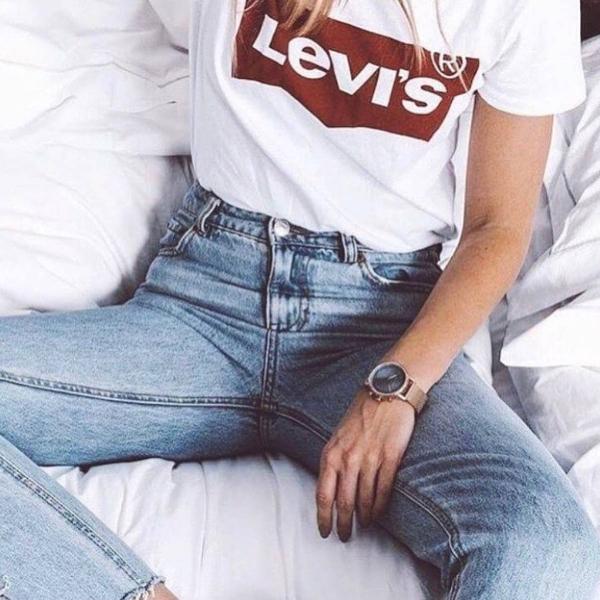 t-shirt levis