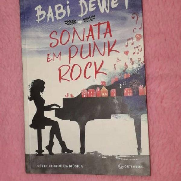 Livro Sonata em Punk Rock - Cidade da Música - Babi Dewet