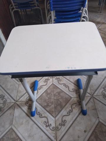 Mesa com cadeira