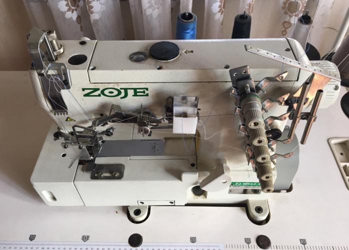 Máquina de costura ZOJE ZJ-W