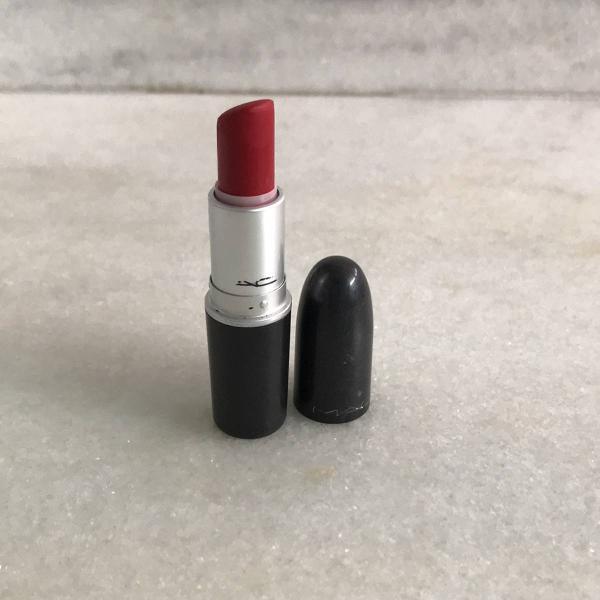 batom mac ruby woo