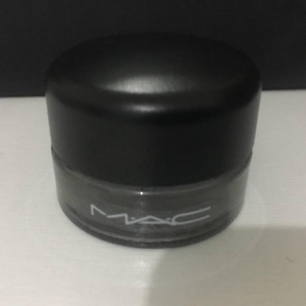 delineador mac