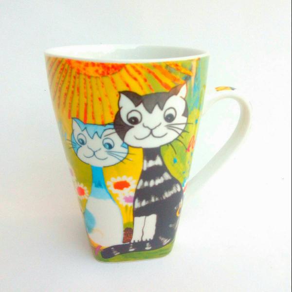 gatos na caneca