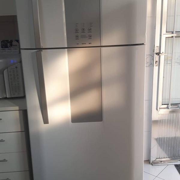 geladeira electrolux df 80 - semi-nova frost-free