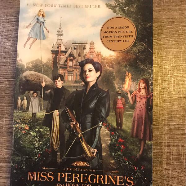 livro miss peregrines home for peculiar children, by ranson