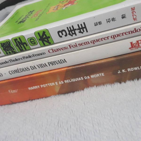 livros (Harry potter, chaves, comédias da vida privada e um