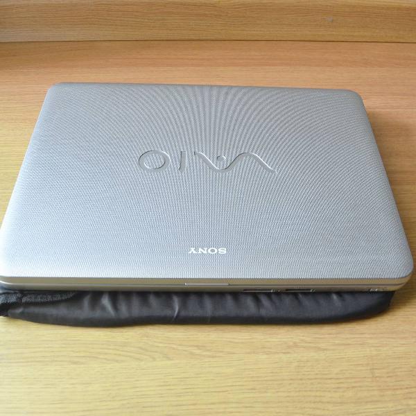 notebook sony vaio vgn nr330ae