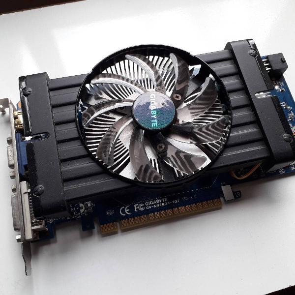 placa de vídeo geforce gtx 550 ti 1gb gddr5