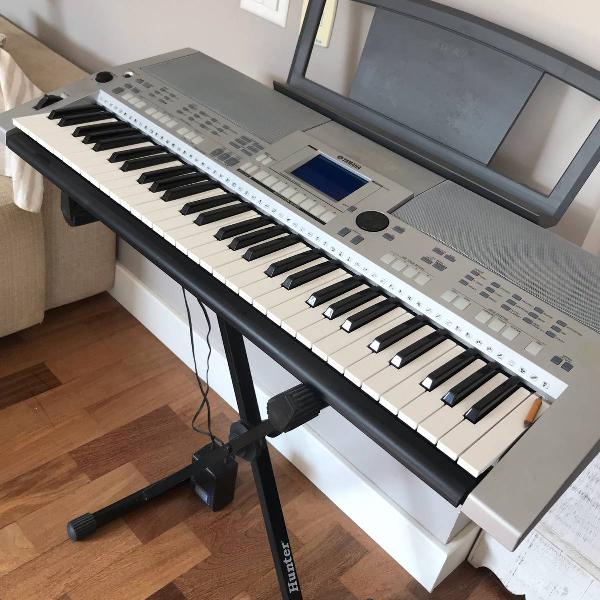 teclado yamaha psr-s500