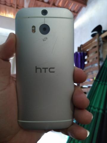 Celular HTC 16 gigas 2 de ram (leia)