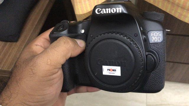 Câmera Canon 70D
