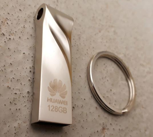 Pen Drive 128Gb (novo)