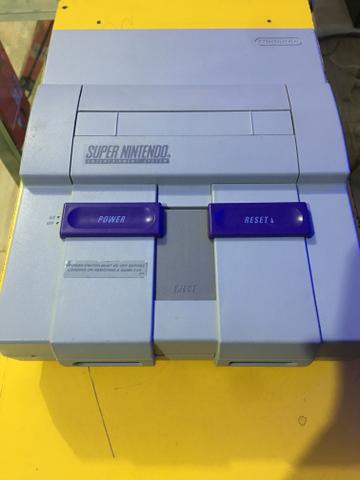 Super Nintendo SNES console