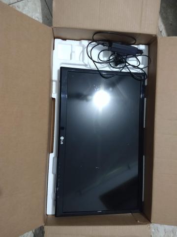 Tv LG - 32' com trinca na tela