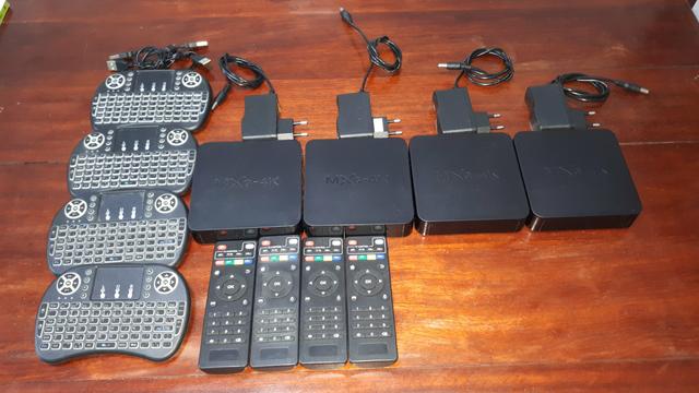 Vendo 4 TV Box 4k com 4 controles teclado