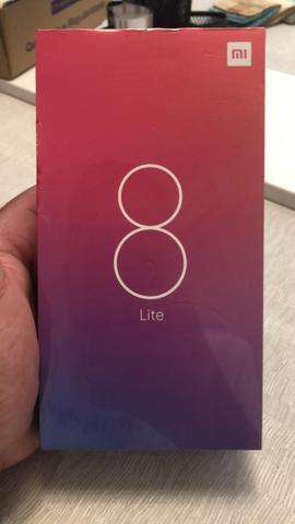 Xiaomi Mi 8 lite 4 ram 64 g Preto 1 ano de garantia ! Até