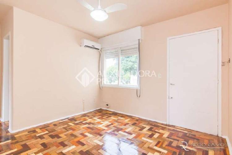 Apartamento com 1 Quarto à Venda, 40 m² por R$ 124.900