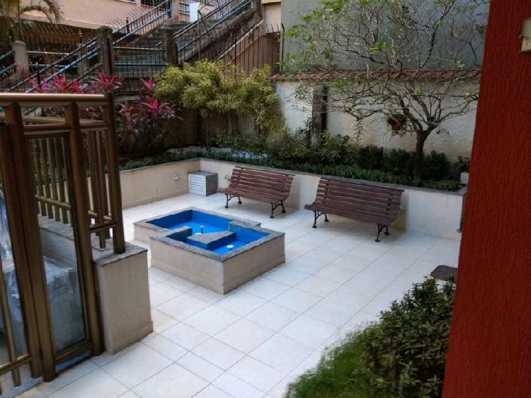 Apartamento com 1 Quarto para Alugar, 20 m² por R$ 880/Mês