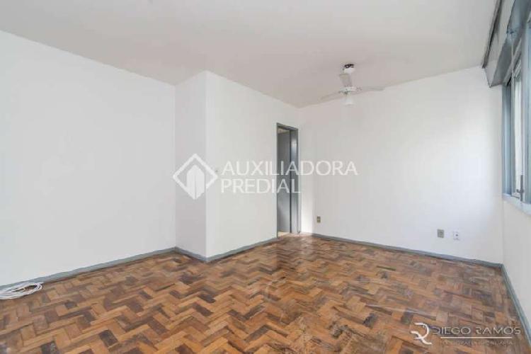Apartamento com 1 Quarto para Alugar, 40 m² por R$ 500/Mês