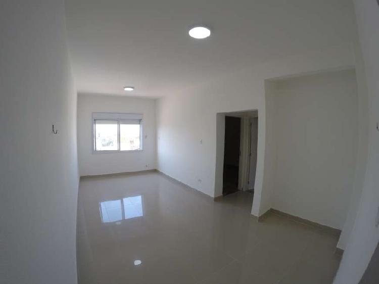 Apartamento com 1 Quarto para Alugar, 56 m² por R$
