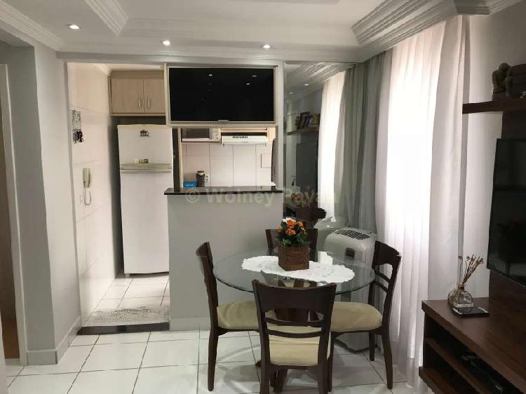 Apartamento com 2 Quartos à Venda, 43 m² por R$ 205.000