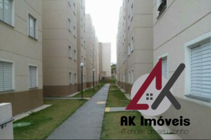 Apartamento com 2 Quartos à Venda, 45 m² por R$ 175.000