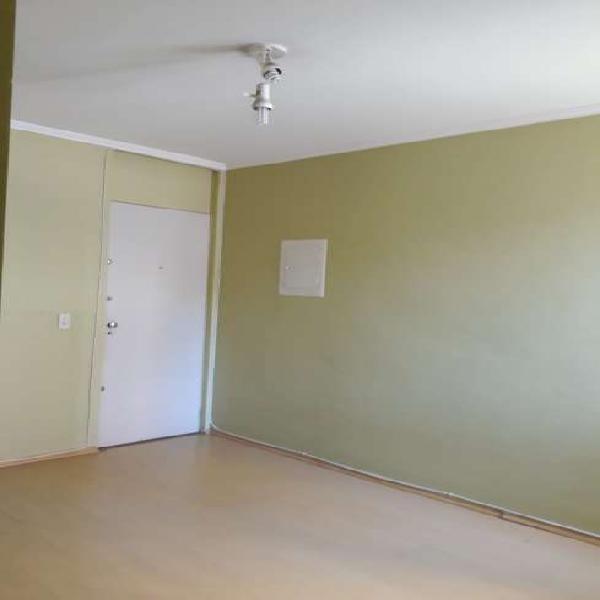 Apartamento com 2 Quartos à Venda, 48 m² por R$ 162.000