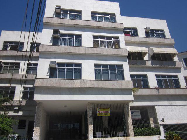 Apartamento com 2 Quartos à Venda, 51 m² por R$ 280.000