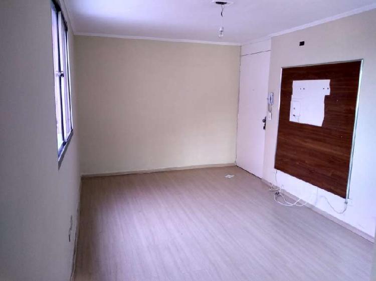 Apartamento com 2 Quartos à Venda, 53 m² por R$ 170.000