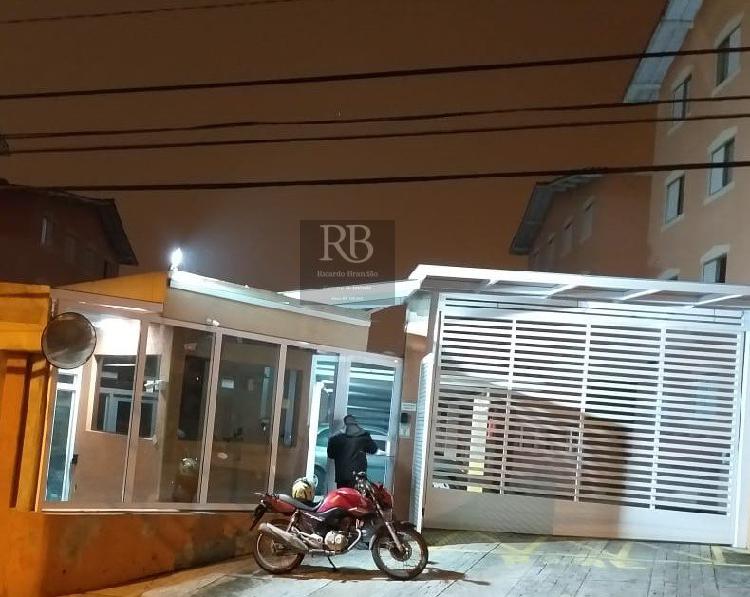 Apartamento com 2 Quartos à Venda, 55 m² por R$ 250.000