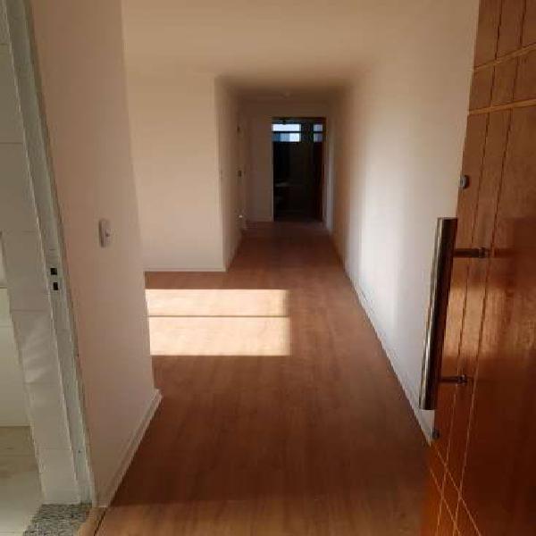 Apartamento com 2 Quartos à Venda, 56 m² por R$ 182.000