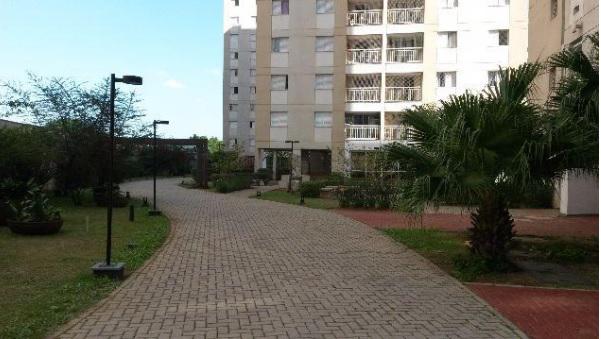 Apartamento com 2 Quartos à Venda, 56 m² por R$ 300.000