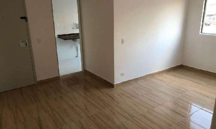 Apartamento com 2 Quartos à Venda, 57 m² por R$ 289.000