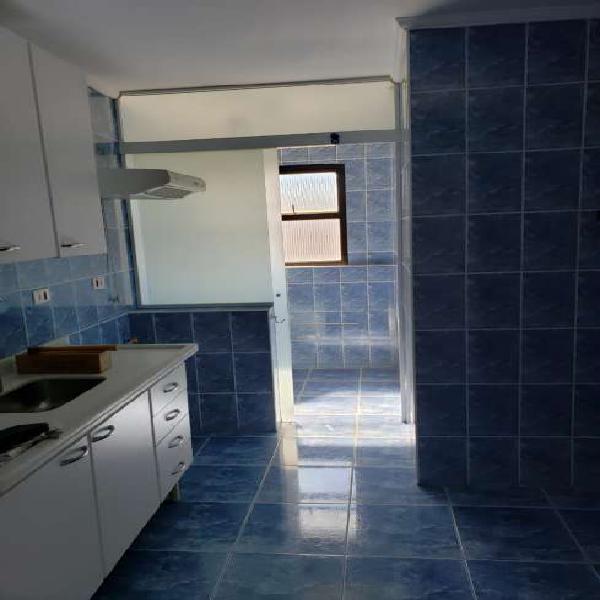 Apartamento com 2 Quartos à Venda, 58 m² por R$ 550.000