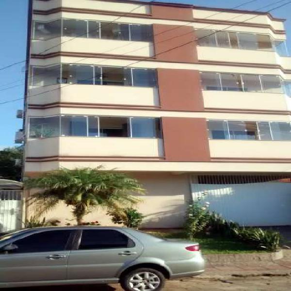 Apartamento com 2 Quartos à Venda, 60 m² por R$ 170.000