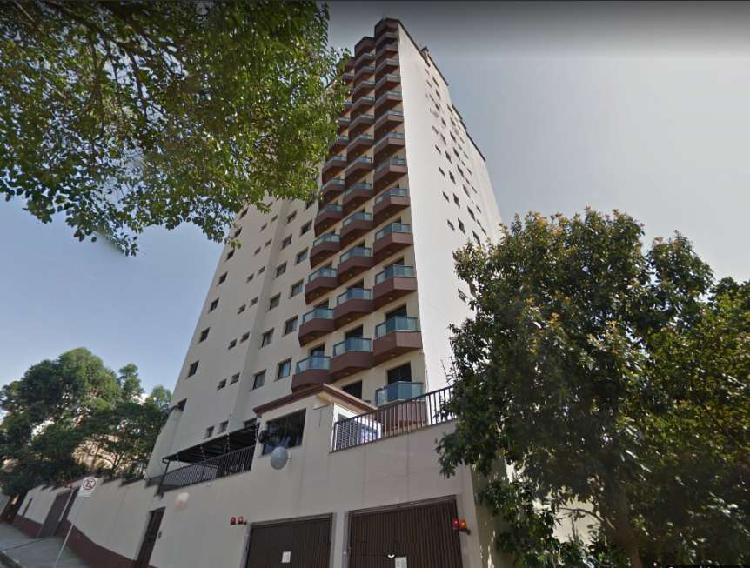 Apartamento com 2 Quartos à Venda, 60 m² por R$ 296.000