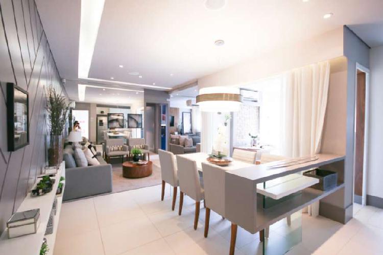Apartamento com 2 Quartos à Venda, 60 m² por R$ 324.105