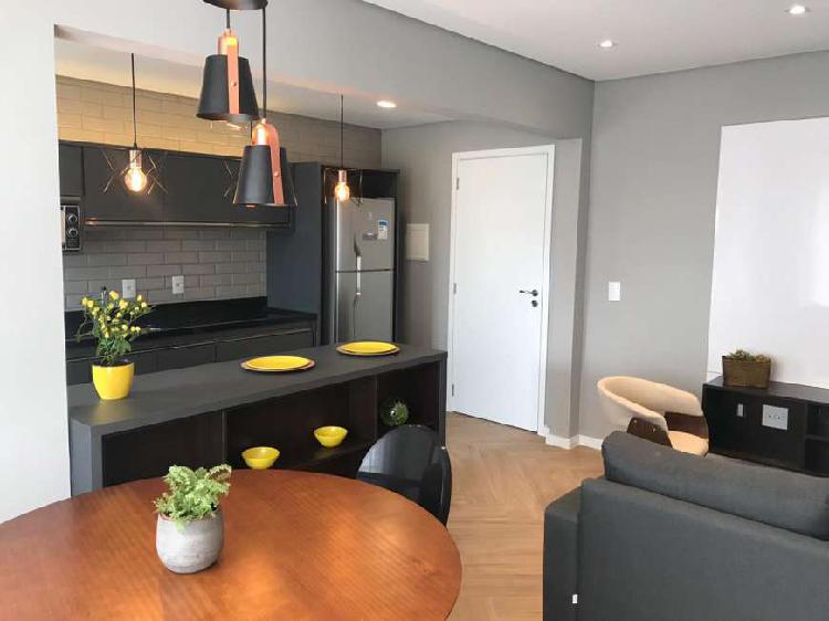 Apartamento com 2 Quartos à Venda, 64 m² por R$ 255.000