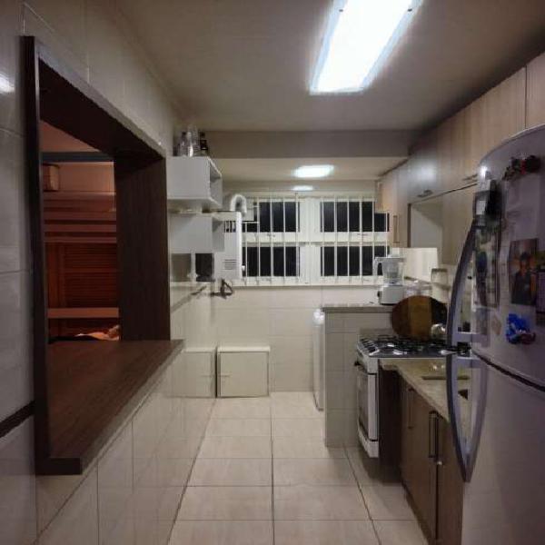 Apartamento com 2 Quartos à Venda, 64 m² por R$ 280.000