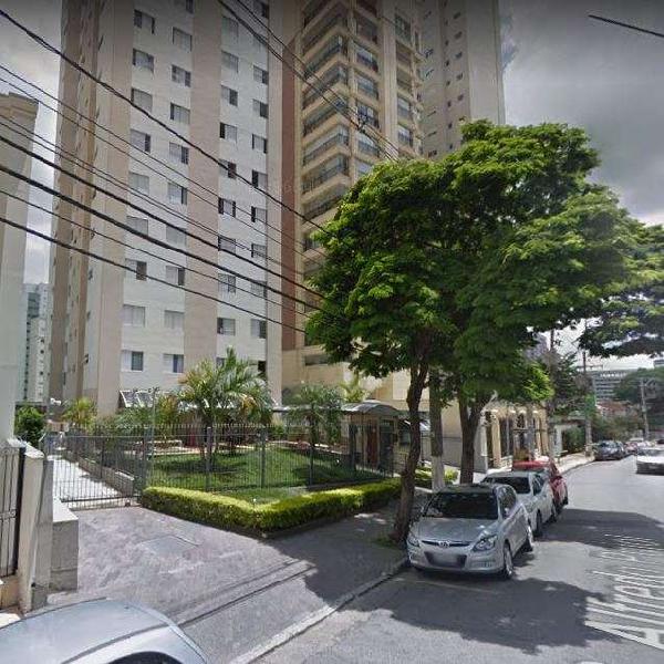Apartamento com 2 Quartos à Venda, 65 m² por R$ 357.000