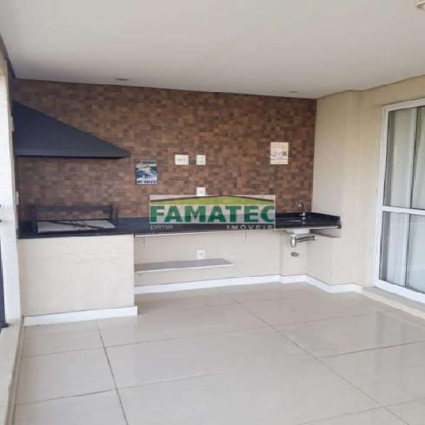 Apartamento com 2 Quartos à Venda, 65 m² por R$ 369.000