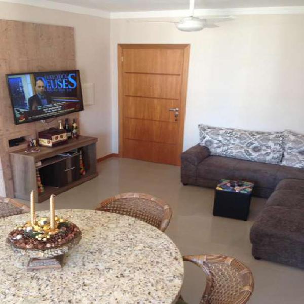 Apartamento com 2 Quartos à Venda, 68 m² por R$ 375.000