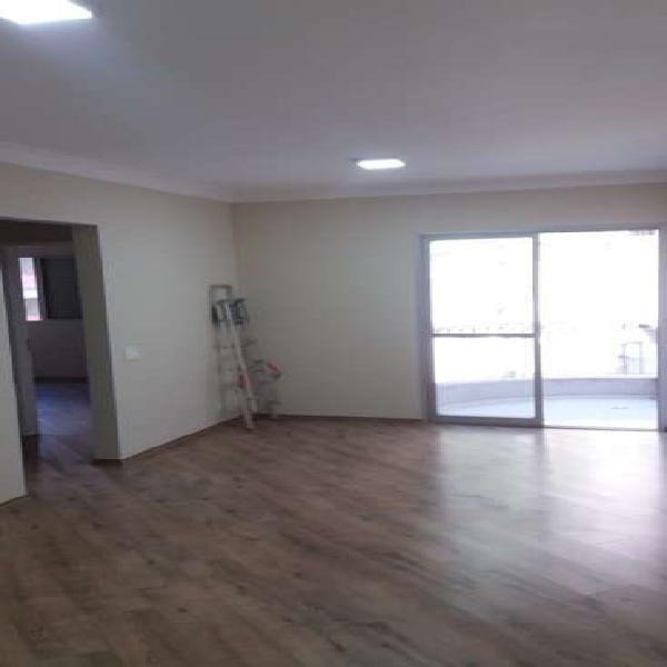Apartamento com 2 Quartos à Venda, 68 m² por R$ 539.000