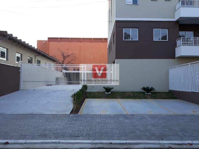 Apartamento com 2 Quartos à Venda, 69 m² por R$ 285.000