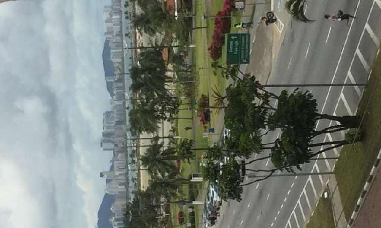 Apartamento com 2 Quartos à Venda, 70 m² por R$ 380.000