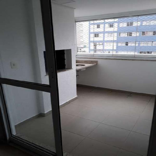 Apartamento com 2 Quartos à Venda, 74 m² por R$ 595.000