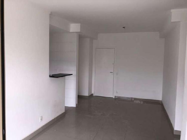 Apartamento com 2 Quartos à Venda, 78 m² por R$ 380.000