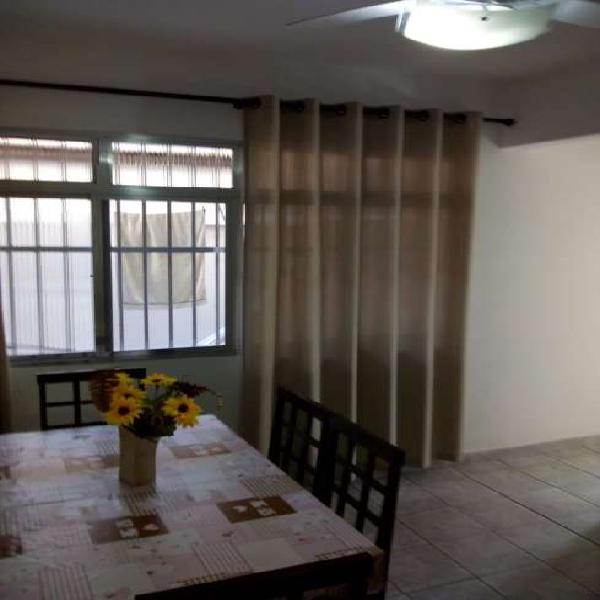 Apartamento com 2 Quartos à Venda, 80 m² por R$ 240.000